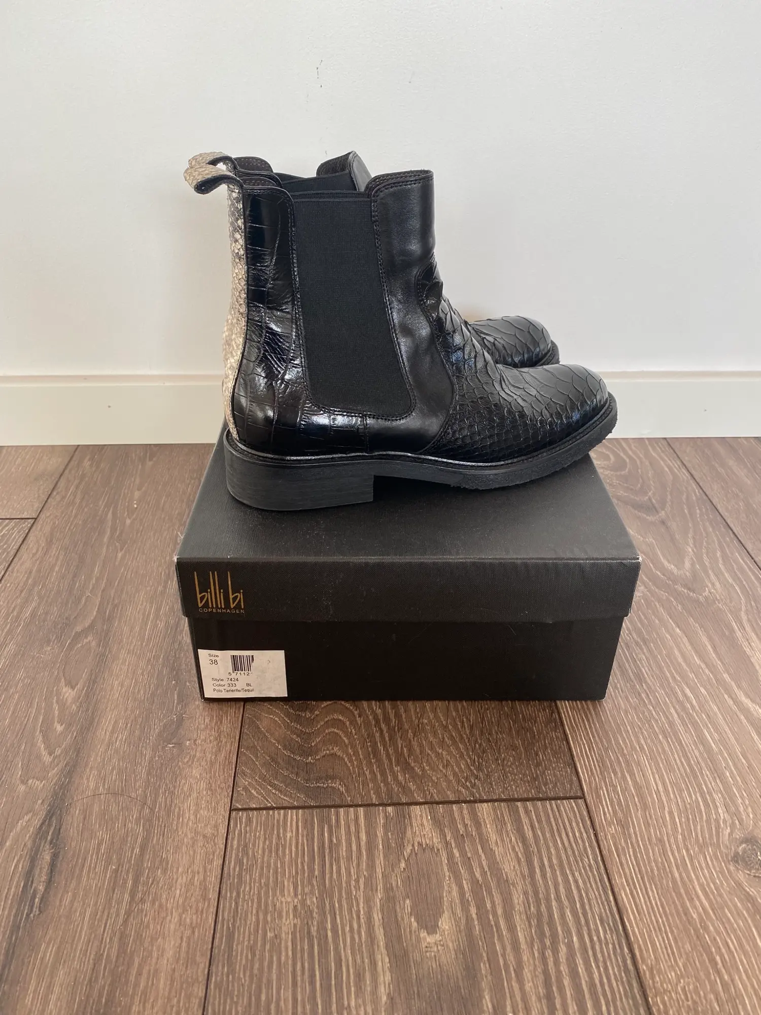 Billi bi chelsea outlet boots 7424