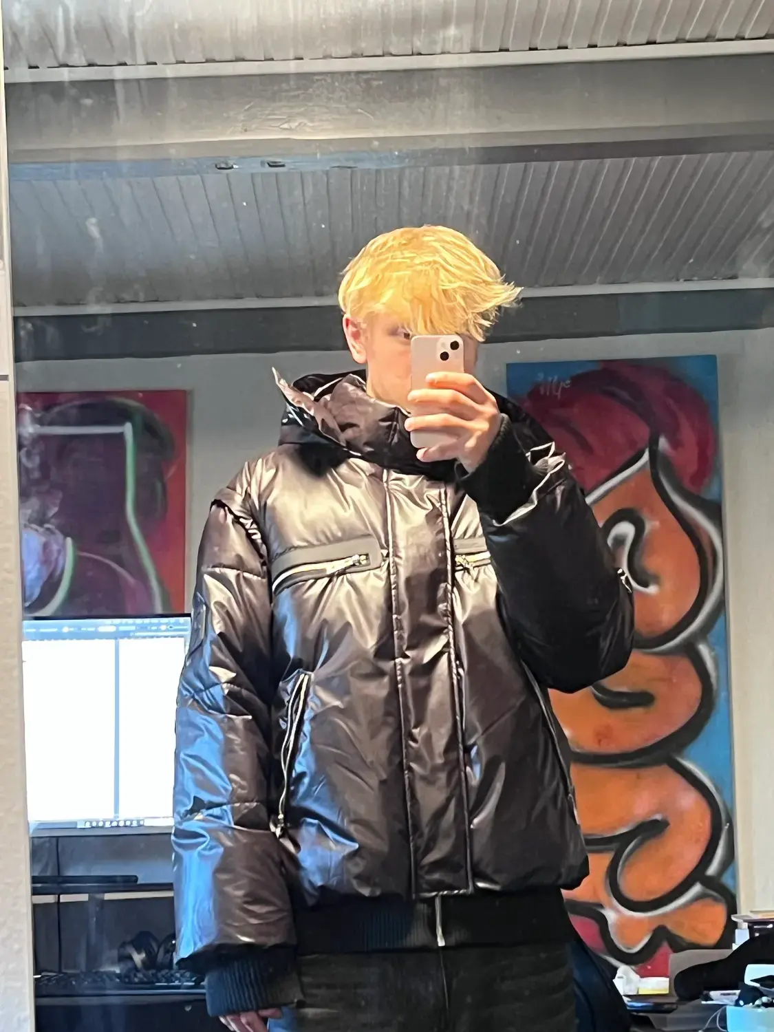 racer worldwide thermochromic convertible puffer jacket